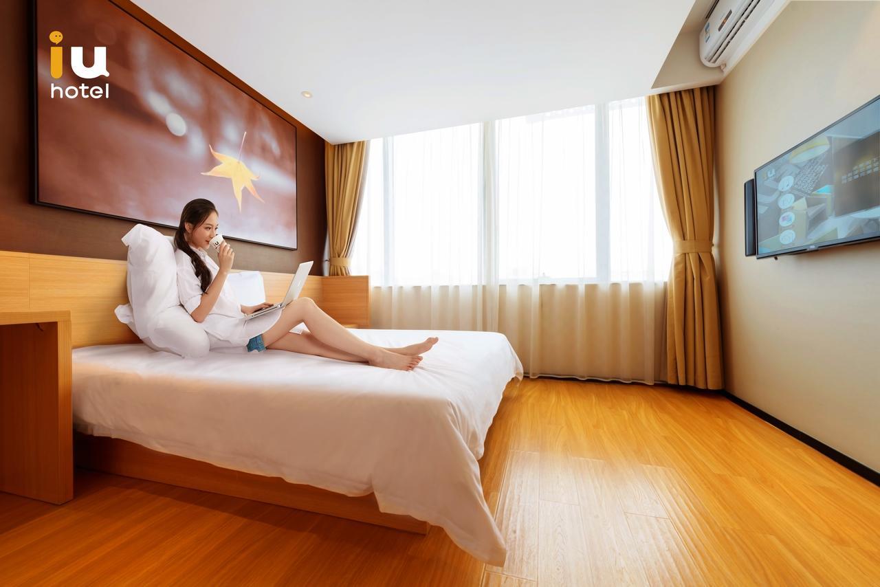 Iu Hotel Shenyang Railway Station Sk Transfer Center Buitenkant foto